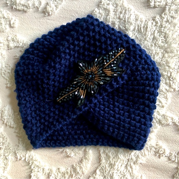 ❄️ turban style knit winter hat with beaded appliqué - Picture 1 of 7